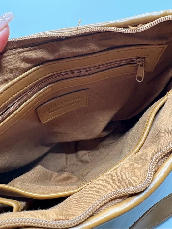 ST. John’s Bay genuine leather purse - Picture 4 of 5